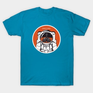 Astronaut sees Object 279 on a distant planet T-Shirt